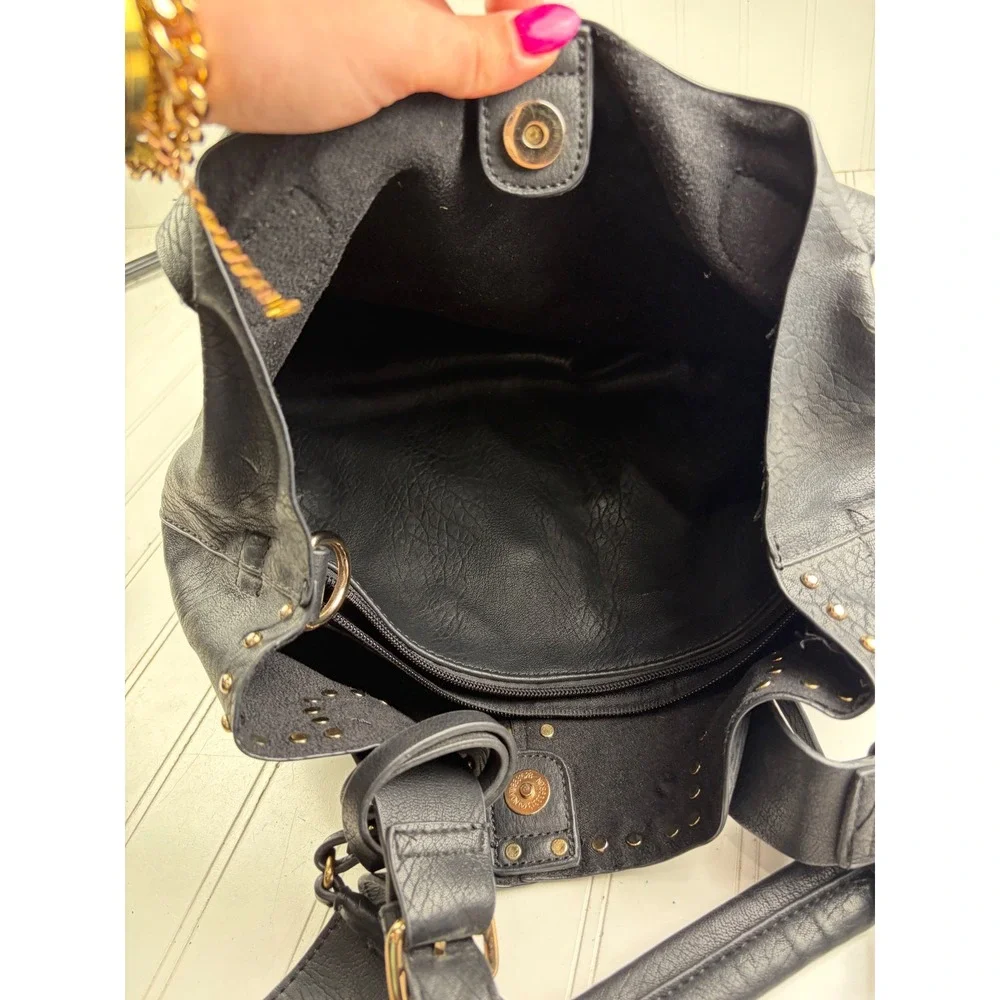 Vintage Y2K Boho Black Leather Studded Slouchy Hobo Chic Shoulder Bag Purse